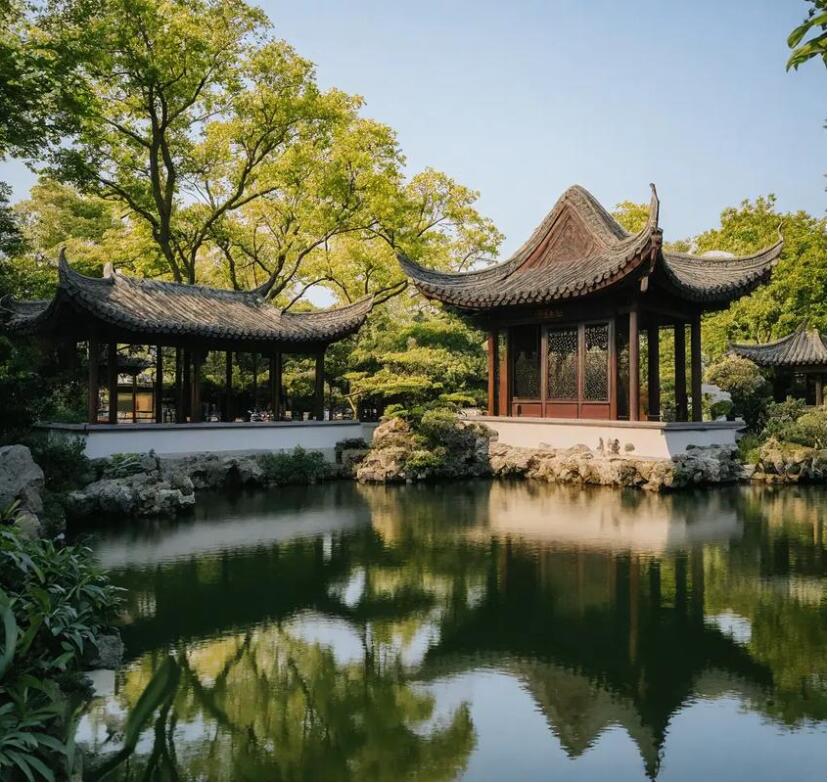 梧州蝶山初夏餐饮有限公司